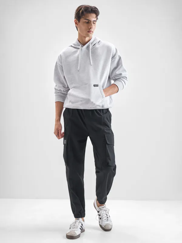 Highlander Men Black Baggy Fit Solid Cargos