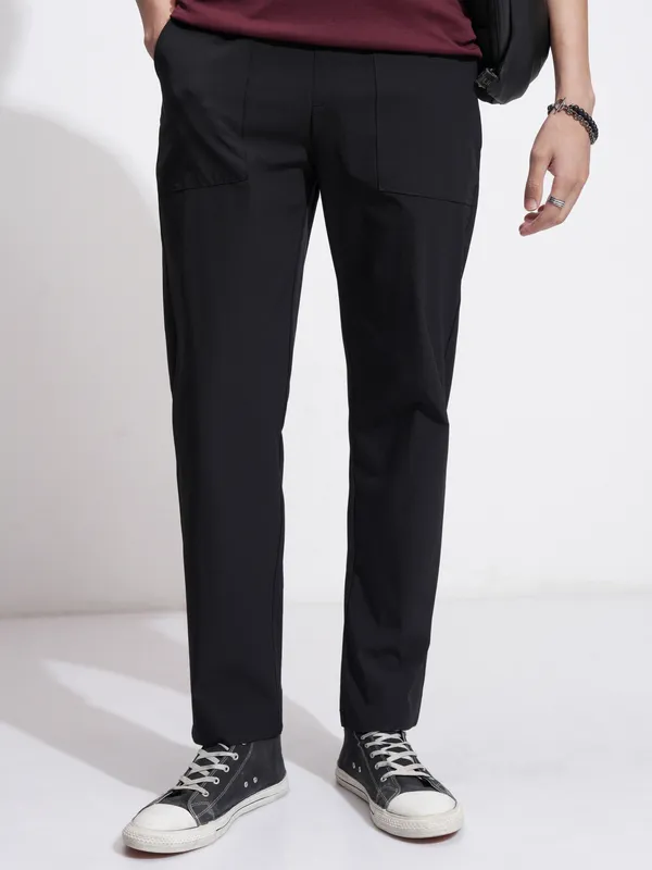 Highlander Men Black Relaxed Fit Solid Casual Trouser