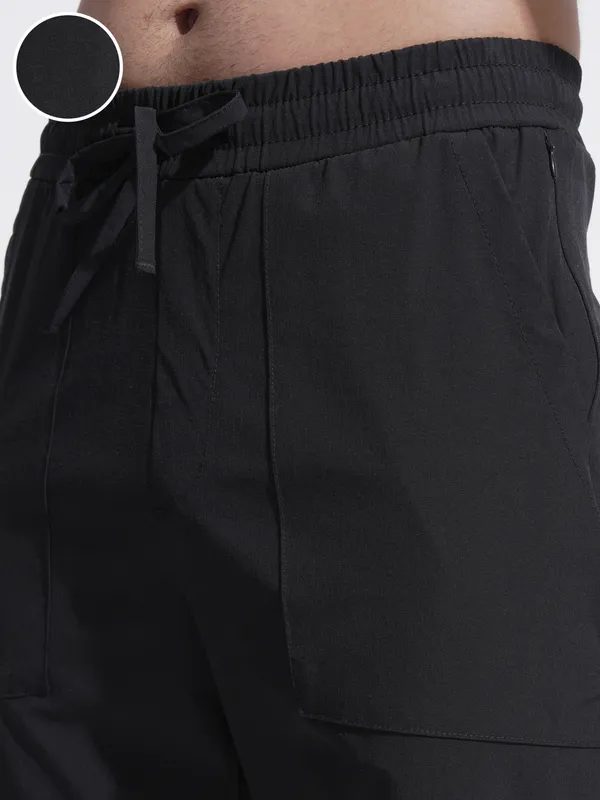 Highlander Men Black Relaxed Fit Solid Casual Trouser
