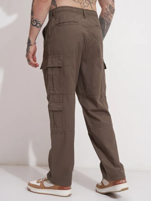 Highlander Men Brown Loose Fit Solid Cargo