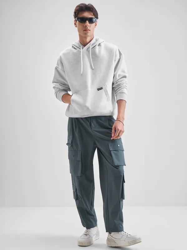 Highlander Men Teal Loose Fit Solid Cargos