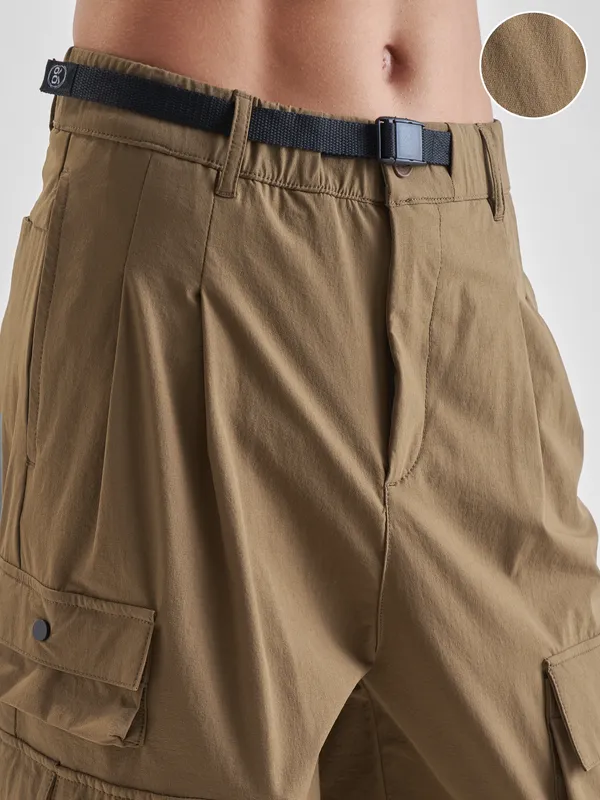 Highlander Men Brown Loose Fit Solid Cargos