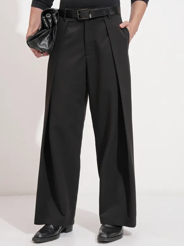 Highlander Men Black Samurai Fit Solid Formal Trouser