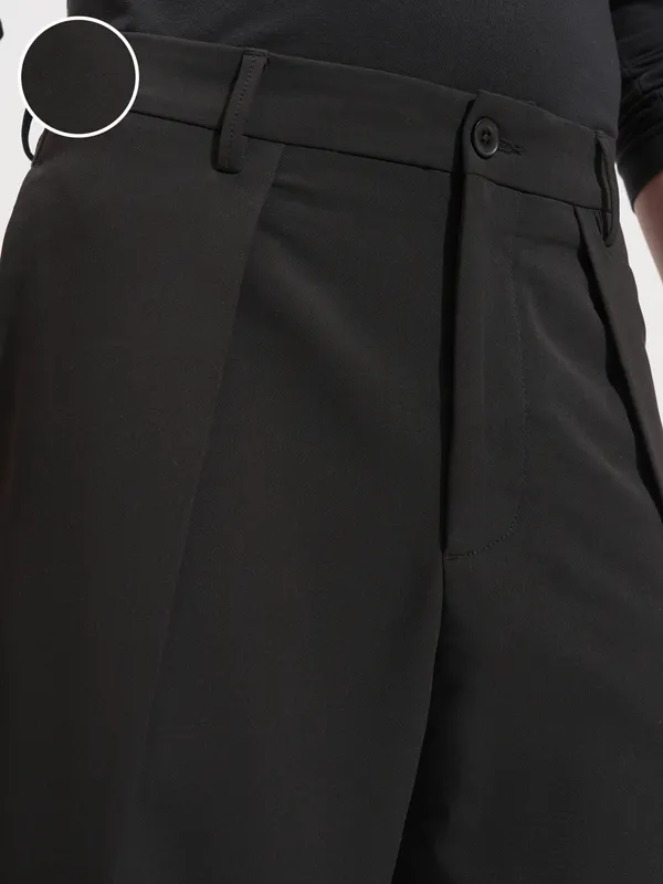 Highlander Men Black Samurai Fit Solid Formal Trouser