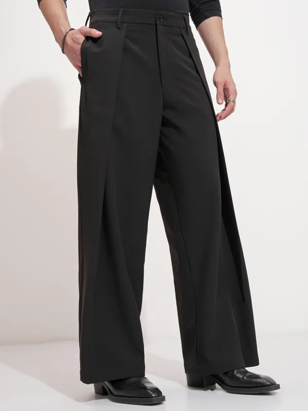 Highlander Men Black Samurai Fit Solid Formal Trouser