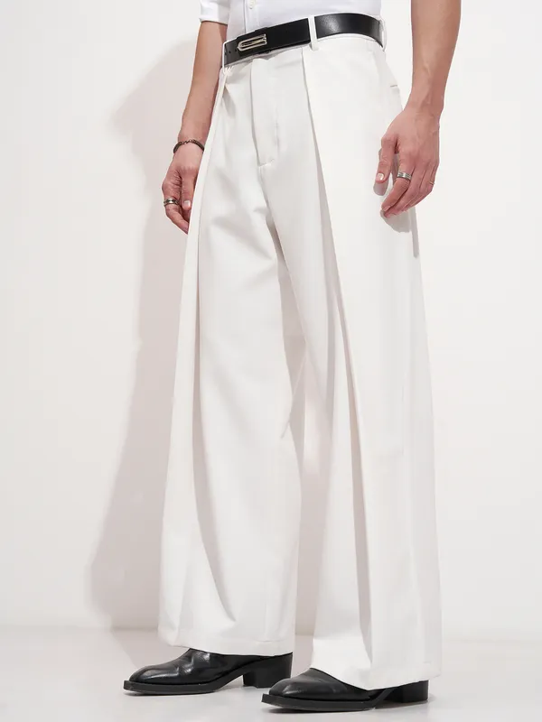 Highlander Men Grey Samurai Fit Solid Formal Trouser