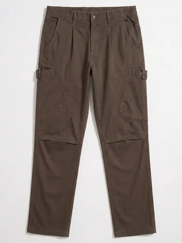 Highlander Men Brown Relaxed Fit Solid Cargo