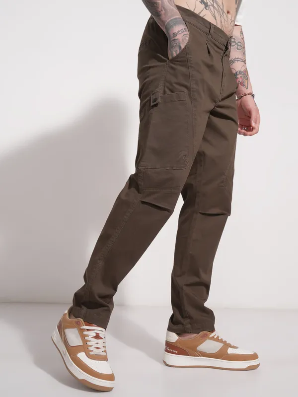 Highlander Men Brown Relaxed Fit Solid Cargo