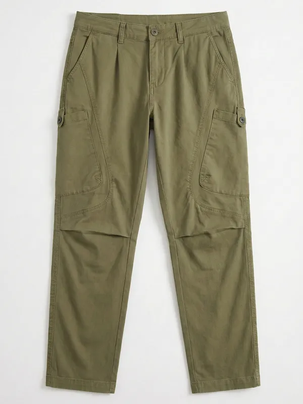 Highlander Men Brown Relaxed Fit Solid Cargo