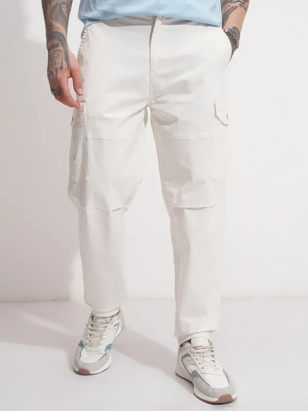 Highlander Men Grey Relaxed Fit Solid Cargo