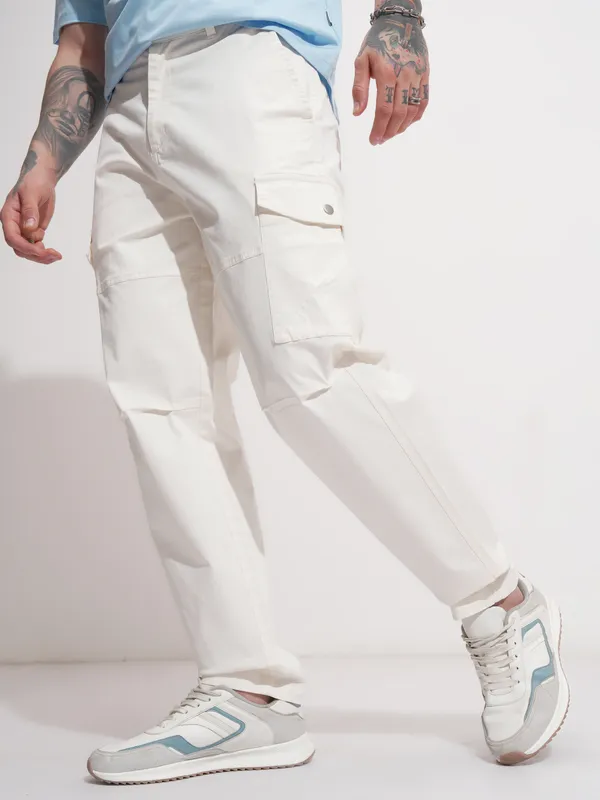 Highlander Men Grey Relaxed Fit Solid Cargo