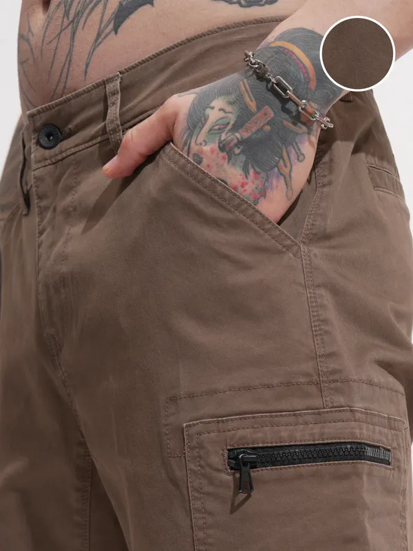 Highlander Men Brown Relaxed Fit Solid Cargo