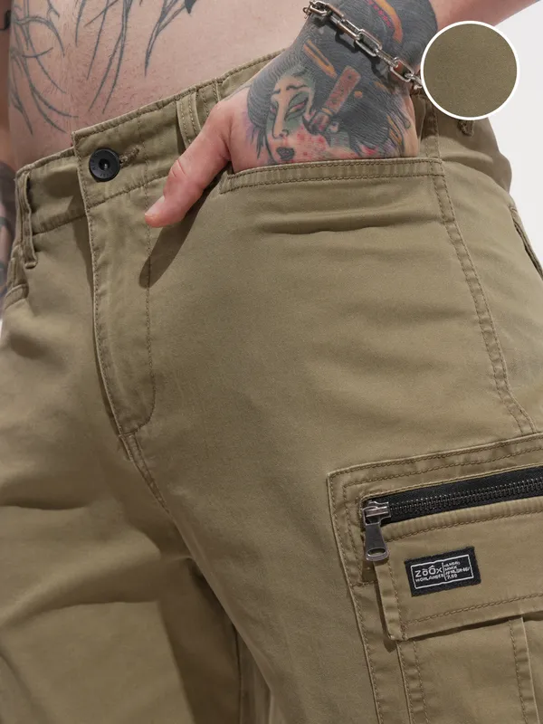 Highlander Men Brown Regular Fit Solid Cargo