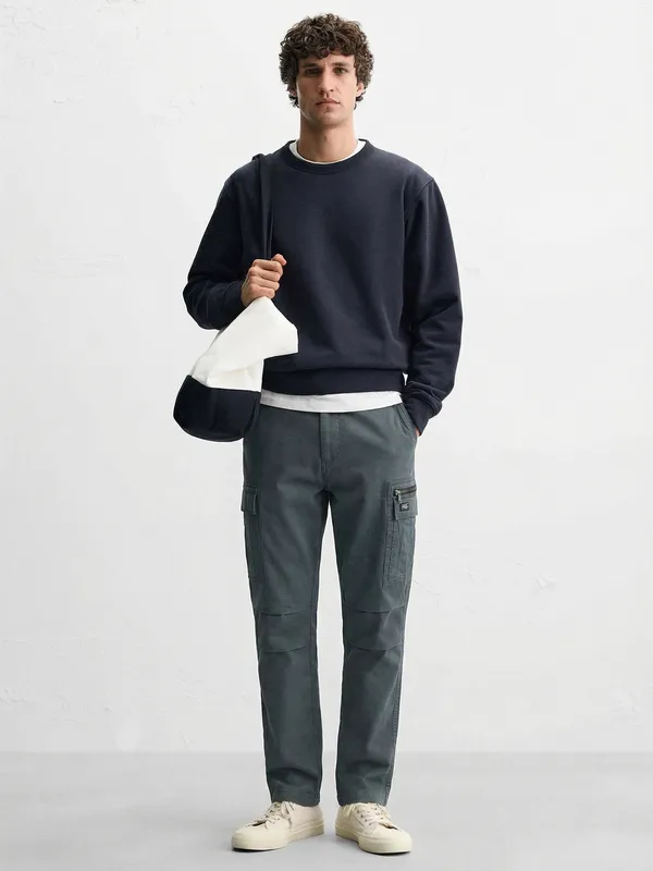 Highlander Men Blue Regular Fit Solid Cargo