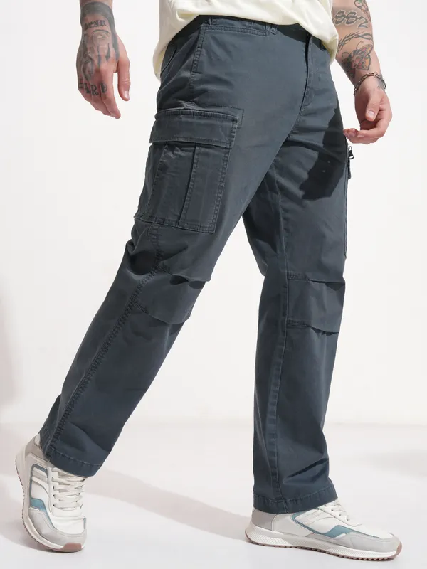 Highlander Men Blue Regular Fit Solid Cargo