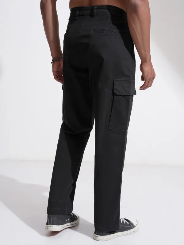 Highlander Men Black Regular Fit Solid Cargo