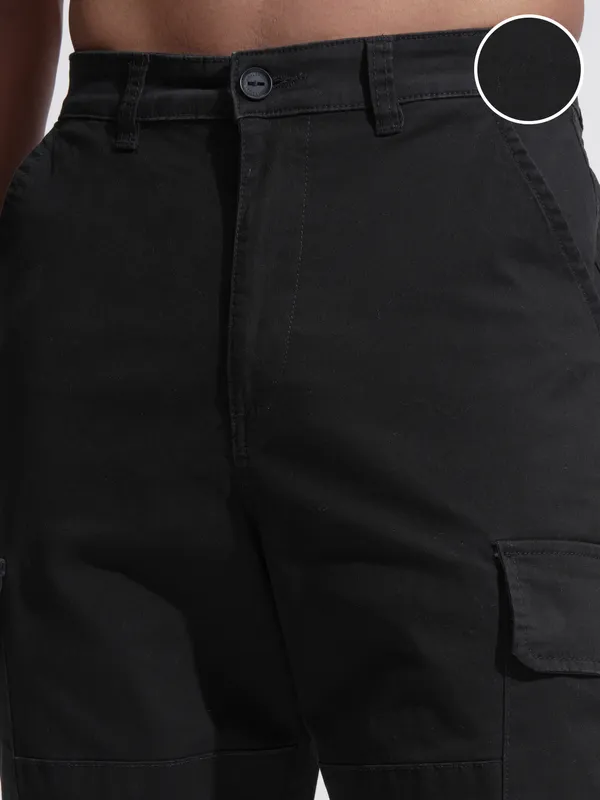 Highlander Men Black Regular Fit Solid Cargo