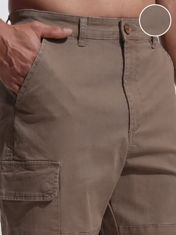 Highlander Men Brown Relaxed Fit Solid Cargos
