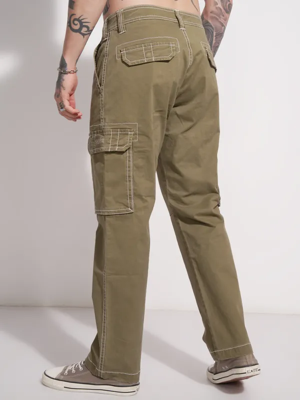 Highlander Men Brown Relaxed Fit Solid Cargo