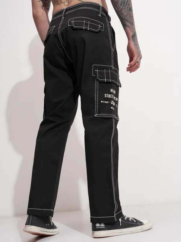 Highlander Men Black Regular Fit Solid Cargo