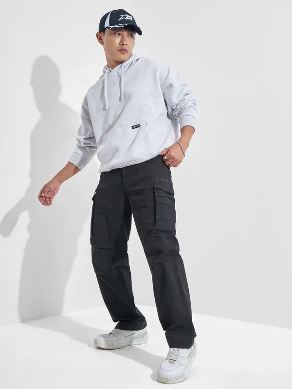 Highlander Men Black Regular Fit Solid Cargos