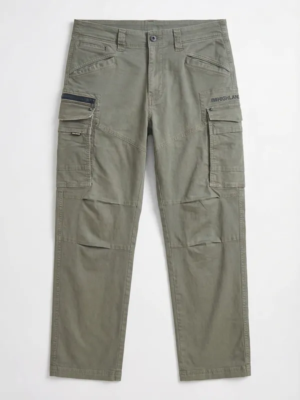 Highlander Men Olive Regular Fit Solid Cargos