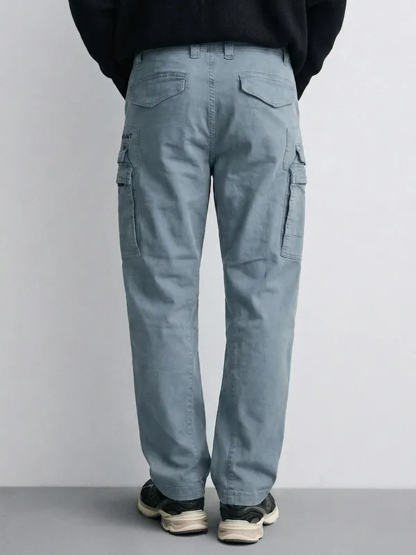 Highlander Men Blue Relaxed Fit Solid Cargos