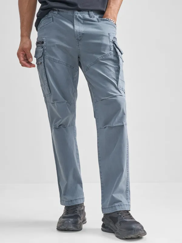 Highlander Men Blue Relaxed Fit Solid Cargos