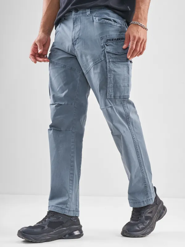 Highlander Men Blue Relaxed Fit Solid Cargos
