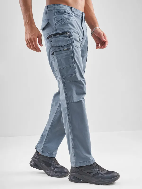 Highlander Men Blue Relaxed Fit Solid Cargos