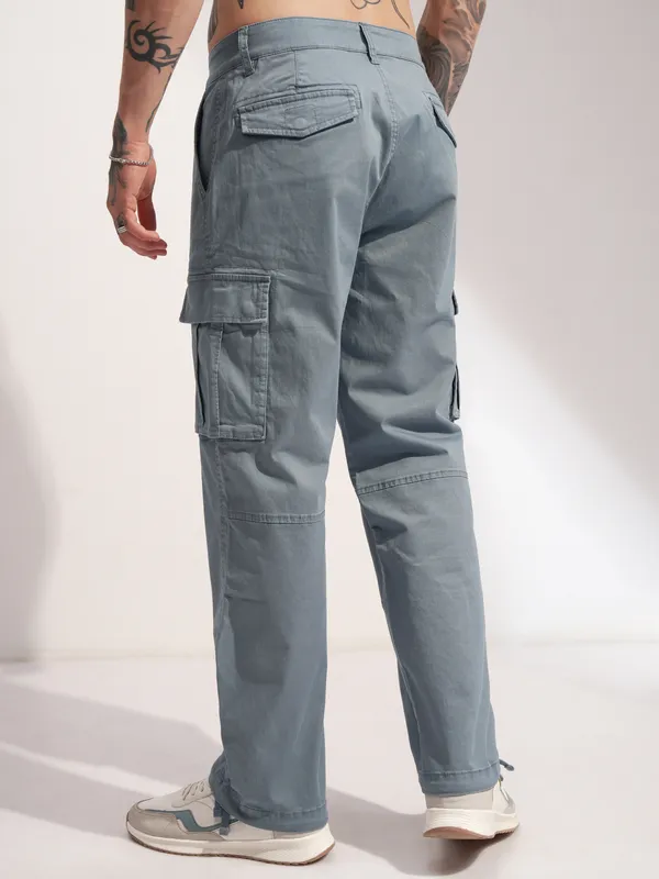 Highlander Men Grey Relaxed Fit Solid Cargo