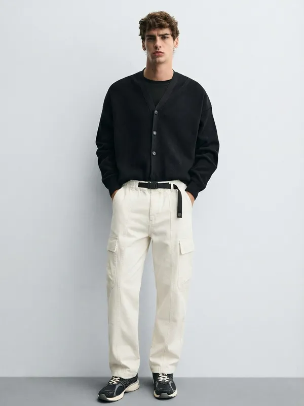 Highlander Men White Baggy Solid Cargo