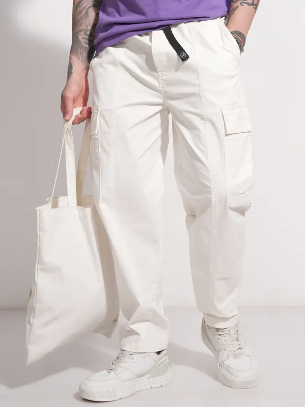 Highlander Men White Baggy Solid Cargo