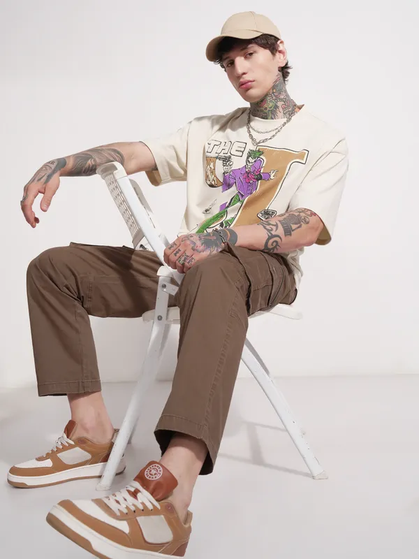 Highlander Men Brown Relaxed Fit Solid Cargo