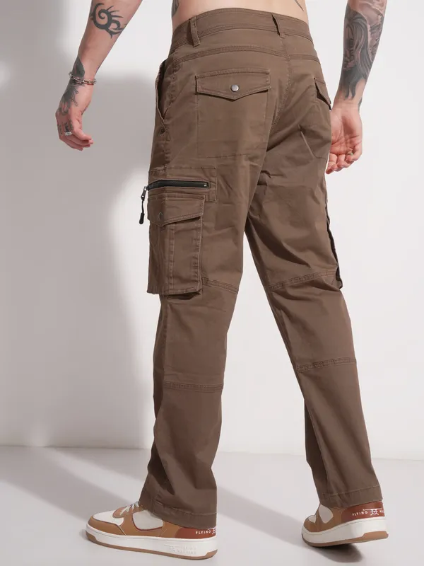 Highlander Men Brown Relaxed Fit Solid Cargo