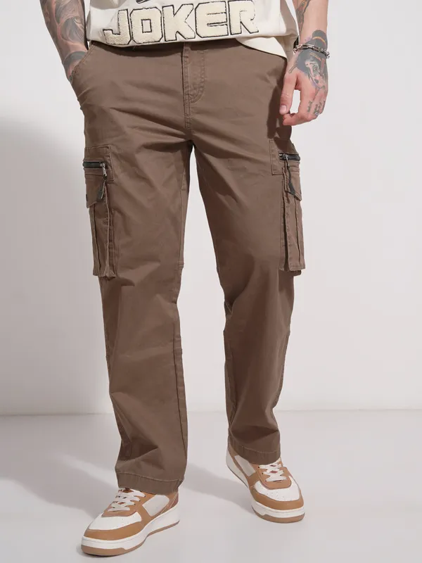 Highlander Men Brown Relaxed Fit Solid Cargo
