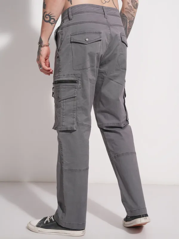 Highlander Men Grey Relaxed Fit Solid Cargo