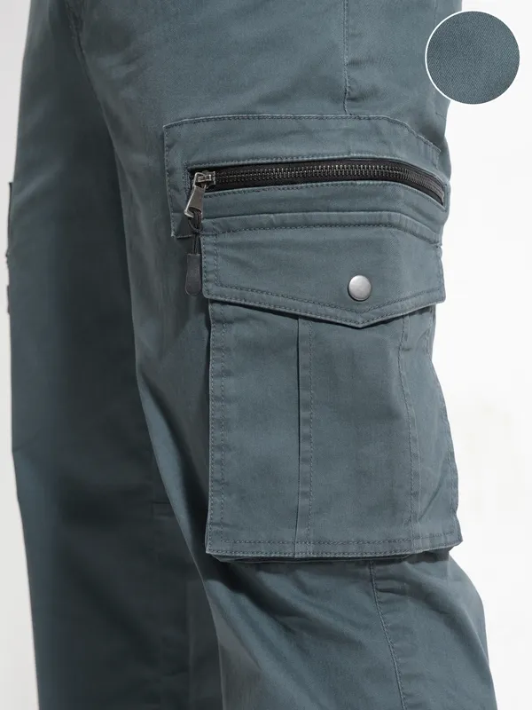 Highlander Men Grey Relaxed Fit SOlid Cargo