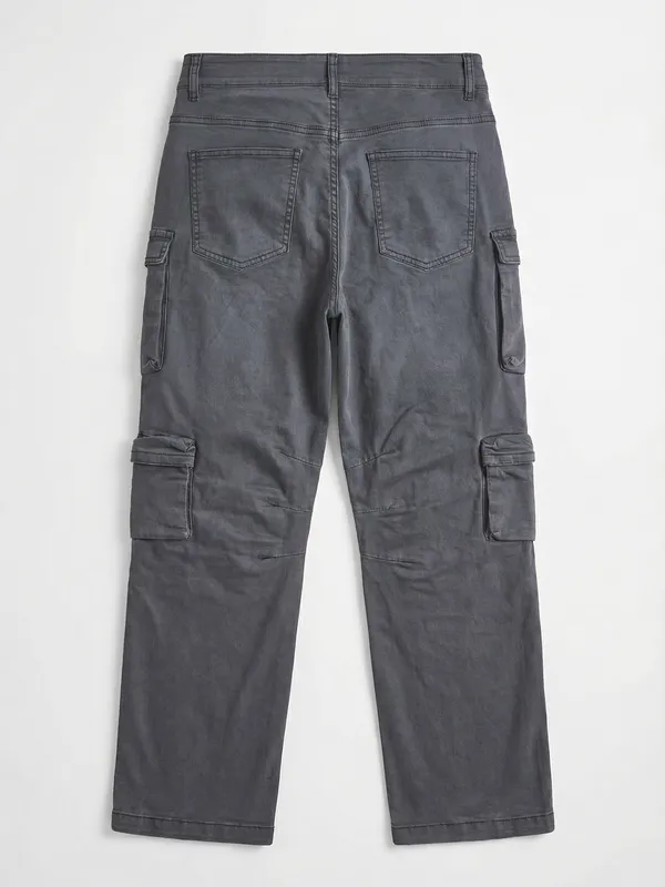 Highlander Men Charcoal Relaxed Fit Solid Cargos