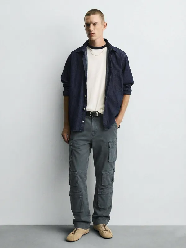 Highlander Men Blue Relaxed Fit Solid Cargos