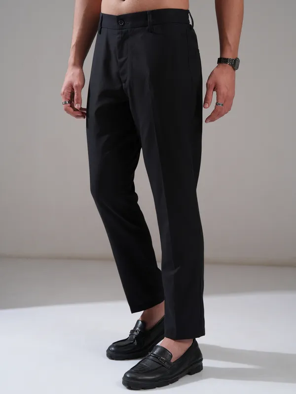 Highlander Men Blue Relaxed Fit Solid Casual Trouser