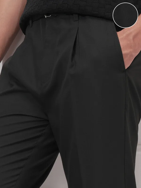 Highlander Men Black Solid Straight Fit Casual Trouser