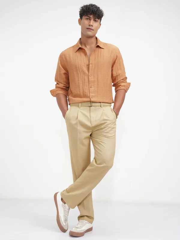 Highlander Men Brown Regular Fit Solid Korean Pant