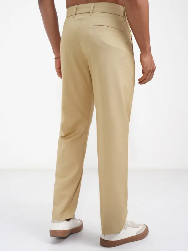 Highlander Men Brown Regular Fit Solid Korean Pant
