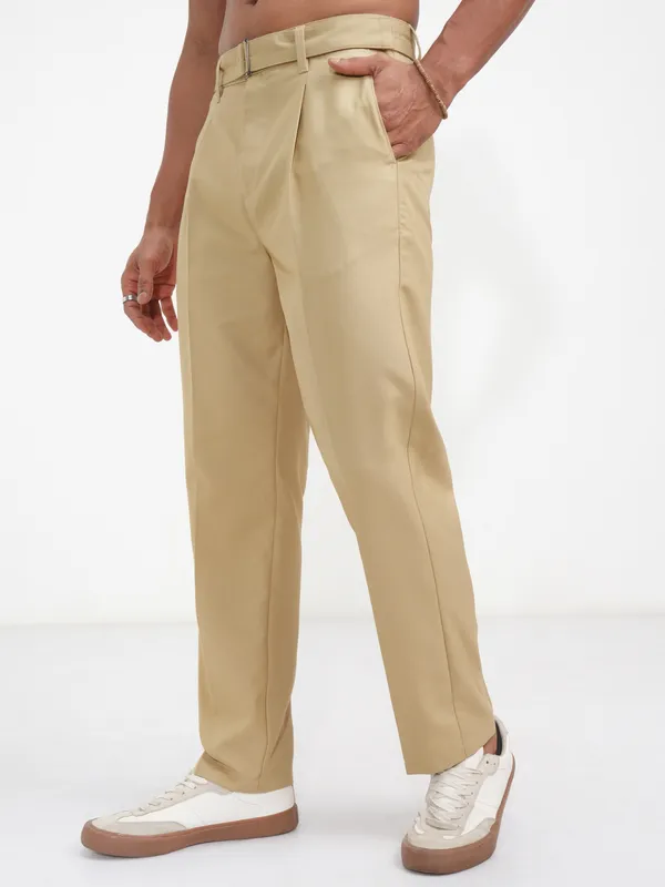 Highlander Men Brown Regular Fit Solid Korean Pant