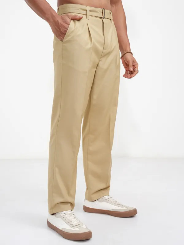 Highlander Men Brown Regular Fit Solid Korean Pant