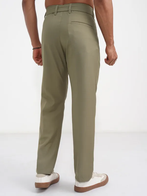 Highlander Men Green Regular Fit Solid Korean Pant