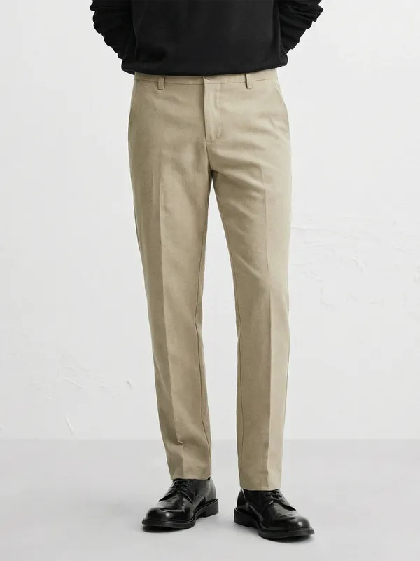 Highlander Men Khaki Slim Fit Solid Formal Trousers