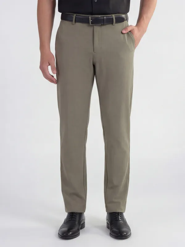 Highlander Men Olive Slim Fit Solid Formal Trouser