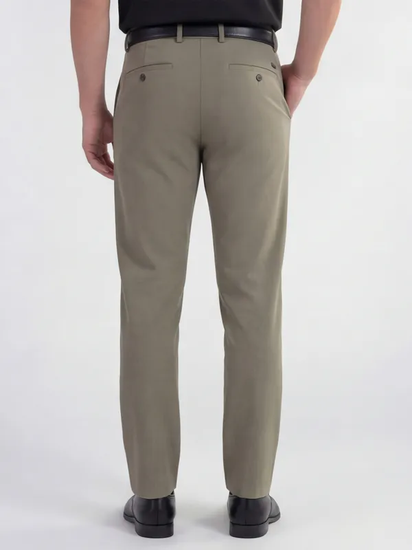 Highlander Men Olive Slim Fit Solid Formal Trouser